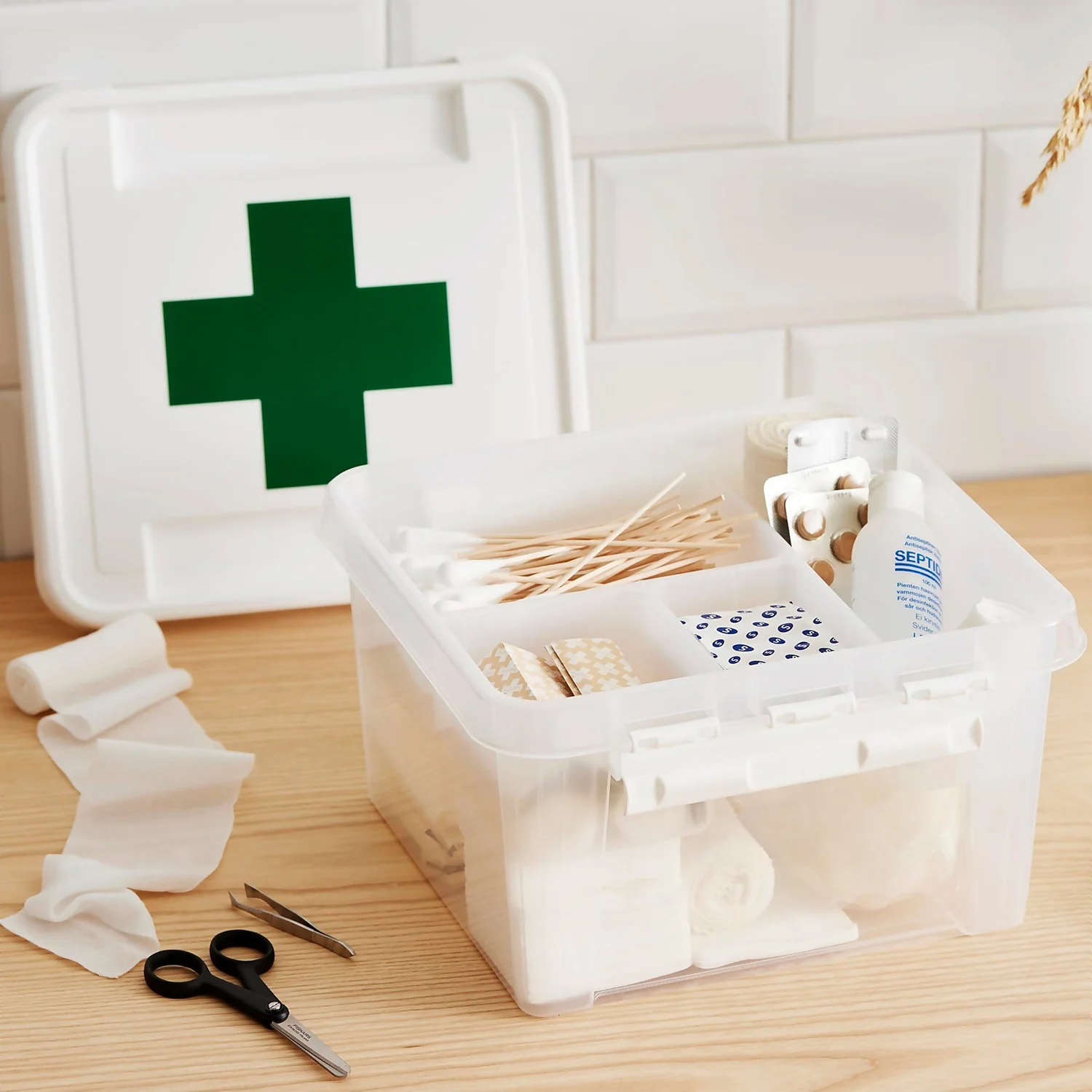 SmartStore Deco 12 First Aid Box 2 SmartStore Deco 12 First Aid Box - Image 2